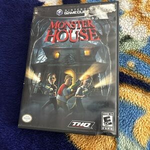 Monster House Game for Nintendo GameCube complete in box with manual